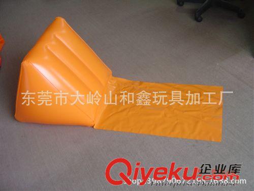 枕頭 來圖加工環(huán)保pvc充氣家居臥室枕頭，長方形充氣三角枕，充氣靠枕