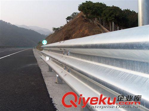 護欄、護欄網 高速公路，鐵路，小區等框架護欄網
