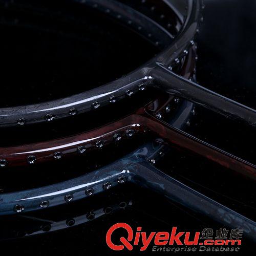 現(xiàn)貨專區(qū) 正品超輕6U國家隊訓(xùn)練單拍 魚鱗鈦網(wǎng)WOVEN烏缺攻擊黑金剛羽毛球拍原始圖片2