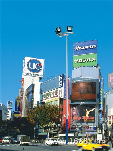 高桿燈 東紅燈具10多年專業(yè)批發(fā)固定或自動升降的中高桿燈 廣場高桿燈原始圖片3