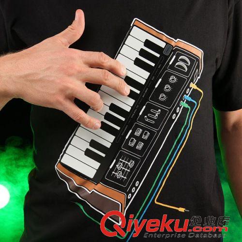 鋼琴手套（piano gloves) 深圳廠家供應(yīng)外貿(mào)新款時尚前衛(wèi)可在衣服彈出音樂的T恤，時尚爆款原始圖片2