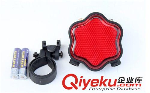 自行車配件 HY-1002超酷CAOKU牌自行車尾燈 帶激光騎行梅花型示寬安全警示燈原始圖片2