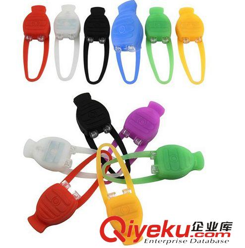 尾燈車(chē)燈  激光尾燈 高品質(zhì)超亮自行車(chē)尾燈警示燈車(chē)燈夜騎燈5LED防雨水 自行車(chē)燈