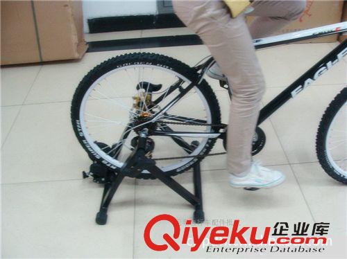 調(diào)圈臺/騎行臺 自行車訓(xùn)練臺 騎行臺 單車健身臺 單車健身實用器材7073-15原始圖片2