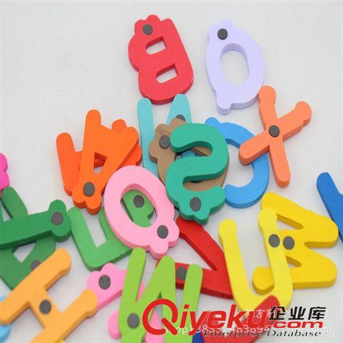 可愛(ài)文具 創(chuàng)意早教熱賣(mài)兒童玩具/教具 木制卡通26字母冰箱貼 不生銹黑磁鐵原始圖片3