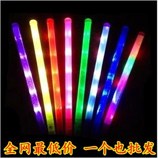 熒光棒 熒光棒送接頭 廠家批發(fā)夜光棒 發(fā)光棒 閃光棒地?cái)傌浽?熒光棒手鐲