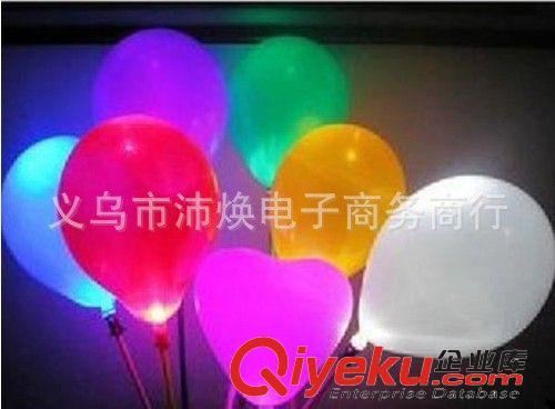 發(fā)光玩具 第二代LED七彩發(fā)光棒 發(fā)光氣球棒閃光氣球發(fā)光球七彩閃光乳膠氣球原始圖片3