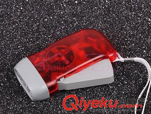 強光手電 三燈手壓電筒|透明LED手捏電筒|環(huán)保手電筒|手搖發(fā)電燈原始圖片3