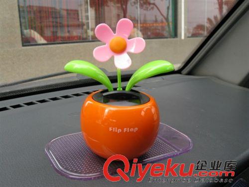 百貨，文具 太陽能蘋果花 汽車裝飾品 蘋果公仔太陽能搖頭娃娃汽車擺件原始圖片3