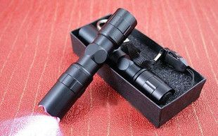 迷你小手電及塑料手電筒 帶登山扣 LED鑰匙燈防水鑰匙燈 迷你小手電筒批發20克