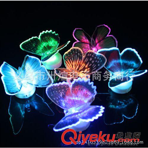夏天熱賣(mài)發(fā)光玩具 廠家直銷(xiāo)兒童足球笑臉卡通閃光手推音樂(lè)風(fēng)車(chē) 地?cái)偀豳u(mài)貨源批發(fā)