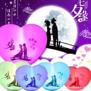 七彩小夜燈 浪漫心形玫瑰花七彩小夜燈 玫瑰心型燈 套圈圈電池燈