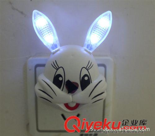 插電小夜燈 愛心兔子光控節能創意led插電小夜燈 床頭燈原始圖片2