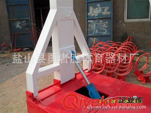 促銷產(chǎn)品 籃球架廠家低價供應(yīng)大眾化電動液壓籃球架原始圖片3