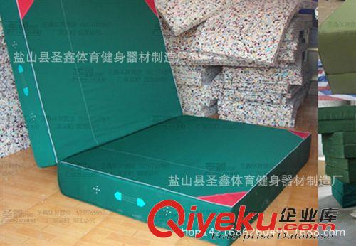 田徑比賽訓(xùn)練產(chǎn)品 體操墊 海綿墊 海綿包各種規(guī)格尺寸定做 廠家生產(chǎn)批量?jī)?yōu)惠