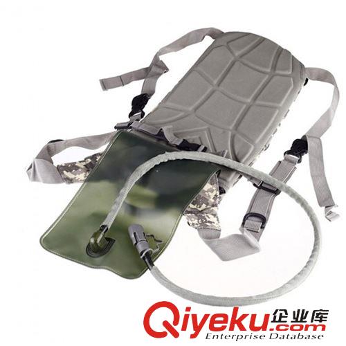 登山包類 凹凸 水袋套裝 水袋包含2.5L水袋內(nèi)膽 戶外登山騎行水袋  AT6906原始圖片2
