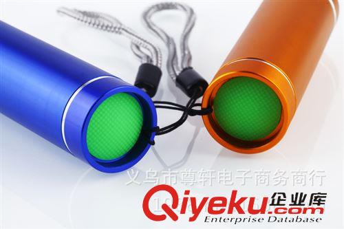 強(qiáng)光電筒 供應(yīng)3節(jié)7號(hào)電池小手電筒 鋁合金迷你型強(qiáng)光禮品手電筒廠家批發(fā)