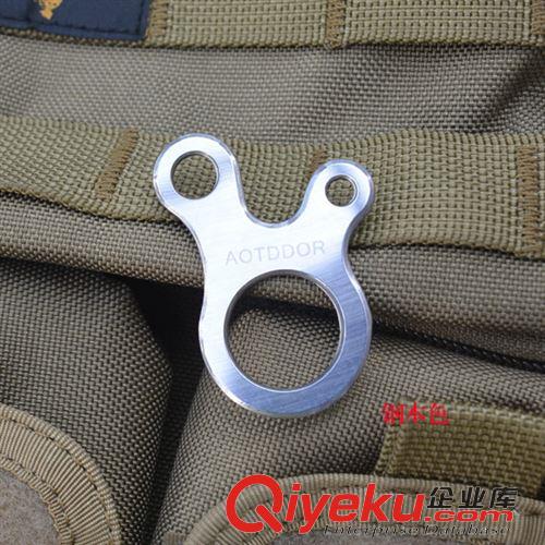 EDC (every day carry) 2014新作 戶外裝備 3孔式 多用途快速結(jié)繩扣工具 不銹鋼CNC數(shù)控原始圖片3