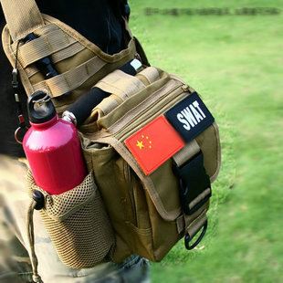 戶外包 戶外用品登山旅行鞍袋腰包 多功能戰(zhàn)術(shù)斜跨單肩包單反包鞍包潮男