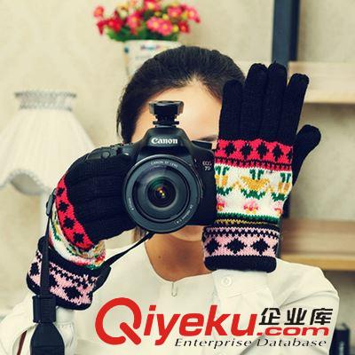 冬季熱銷 圣誕 五指手套雙層 卡通小人毛線保暖分指手套 冬季雙層針織手套原始圖片3