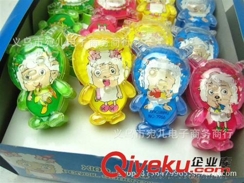 2014新品發(fā)布區(qū) 一元店熱銷產(chǎn)品 塑料手柄 方形衛(wèi)生刷 馬桶清潔刷子 地攤貨源