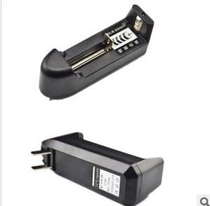 自行車手電系列 廠家配套 14500~18650多功能充電器 強(qiáng)光手電筒鋰電池{wn}充電器原始圖片3