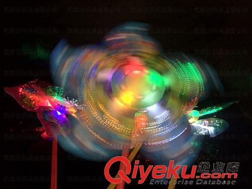 熱賣產(chǎn)品 七彩閃光光纖風(fēng)車 卡通發(fā)光風(fēng)車批發(fā) 夜市公園熱銷廠家批發(fā)原始圖片3