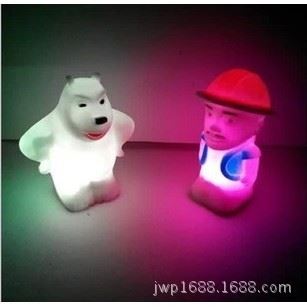 全部產(chǎn)品鏈接 套圈圈產(chǎn)品 七彩變色光頭強(qiáng)小夜燈廠家直銷小夜燈 地?cái)偀豳u 爆款原始圖片3