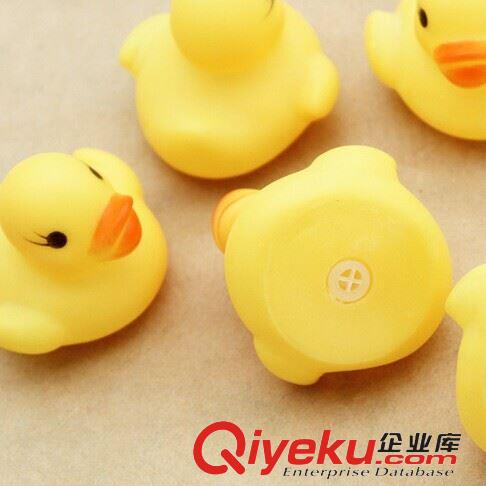 全部產(chǎn)品鏈接 加厚款 益智玩具批發(fā)小黃鴨嬰兒捏捏叫戲水玩具 洗澡鴨子發(fā)聲玩具原始圖片2