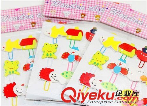 其他地?cái)傂∥锛?【月銷萬件】q082彩繪可愛卡通木質(zhì)回形針 格子鋪貨源 一件也批發(fā)原始圖片3