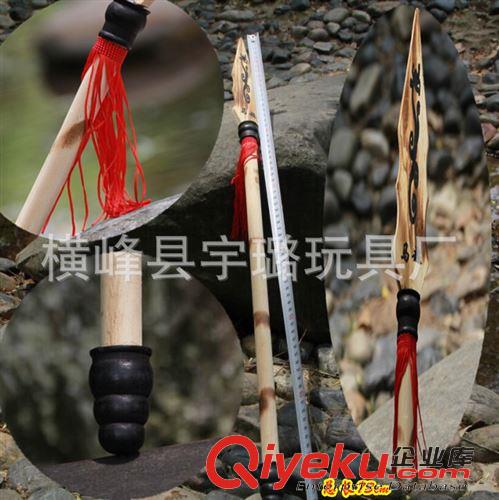 4月新款 73x4.5x2cm旅游區(qū)風(fēng)景區(qū)熱賣產(chǎn)品木制玩具批發(fā)馬超趙云木制紅纓槍