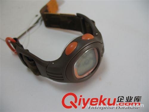 LCD電子表 供應(yīng)深圳制造數(shù)字顯示LCD運(yùn)動(dòng)手表、秒表、兒童手表、時(shí)尚手表原始圖片3