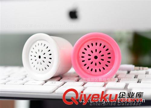 迷你音箱 mini speaker 厂家批发圣诞铃铛手机音箱 彩色迷你音箱 波波球音响 礼品音箱