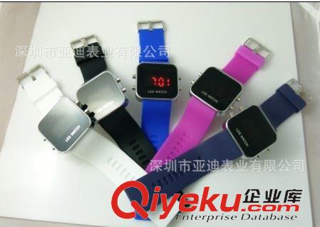 硅膠表系列 廠家供應 方形LED手表 有可多色定制