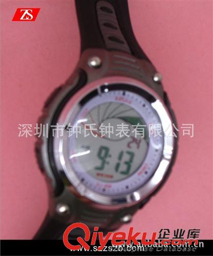 運(yùn)動(dòng)電子表 手表廠大量供應(yīng)多功能學(xué)生運(yùn)動(dòng)手表 暢銷歐美 外貿(mào){sx}原始圖片2