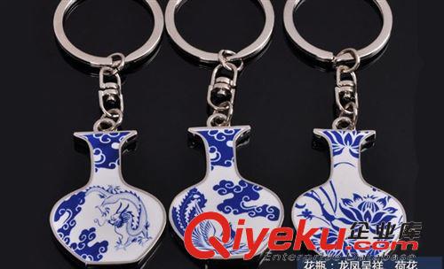 陶瓷禮品 上海禮品公司中國風經典青花瓷鑰匙扣情侶對扣上海商務禮品logo