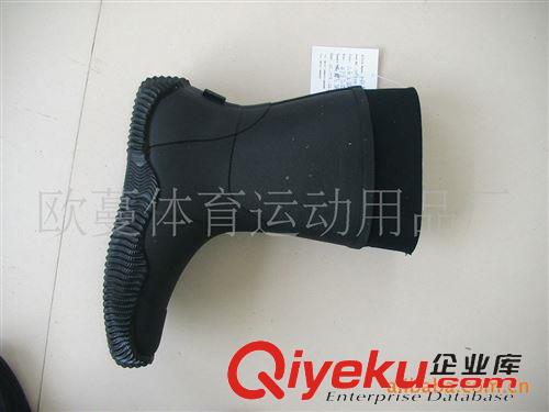 板鞋 雪地鞋(各種樣品.圖樣及尺寸按客人要求打樣標(biāo)準(zhǔn)生產(chǎn)大貨)原始圖片2