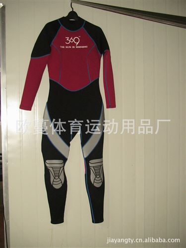 潛水用品 沖浪衣(各種樣品.圖樣及尺寸按客人要求打樣標(biāo)準(zhǔn)生產(chǎn)大貨)