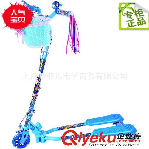 滑板車/蛙式滑板車 喜羊羊三輪蛙式滑板車 帶籃子耐磨PU閃光輪兒童腳踏板車YY-271