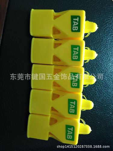 口哨 現(xiàn)貨供應塑料OK口哨   6字口哨  裁判口哨  拉拉隊口哨廠家