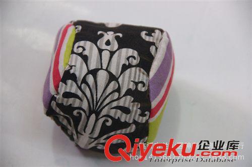 其他健身器材 自產(chǎn)自銷批發(fā)布沙包 兒童體育健身沙包 丟沙包原始圖片3