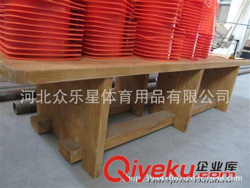 標(biāo)志筒 路障 專業(yè)生產(chǎn)足球訓(xùn)練標(biāo)志筒/錐型標(biāo)志筒路障原始圖片3