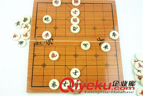 5元商品供應(yīng) 象棋木盒象棋便捷式娛樂益智象棋