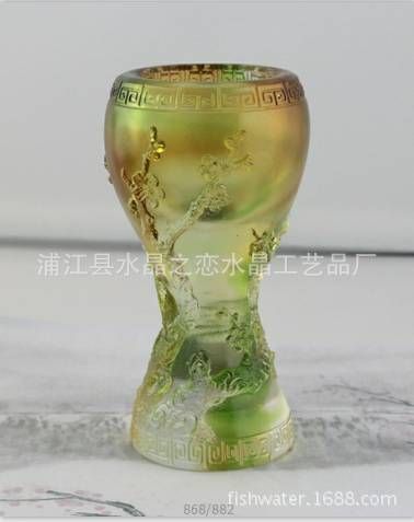 精品琉璃擺件 供應(yīng)精品琉璃祥龍茶杯 蘭花茶杯 竹子杯等gd琉璃工藝品