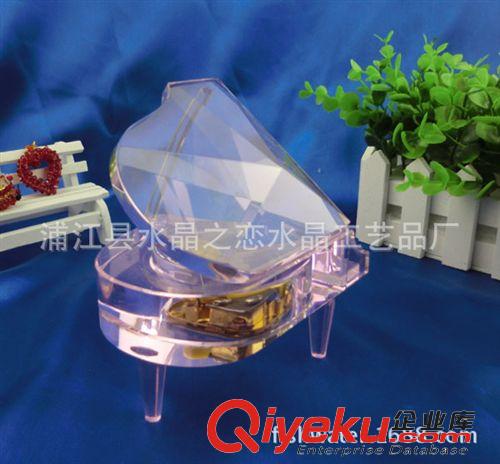 鋼琴、八音盒、樂器系列 供應(yīng)gd140#粉紅有機(jī)芯水晶鋼琴 水晶音樂盒 水晶八音盒原始圖片2