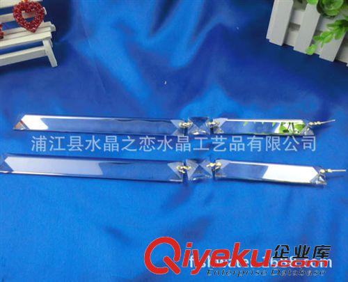 水晶燈飾配件 供應(yīng)水晶三角條加水晶四方珠組裝而成酒店裝飾鏈 KTV裝飾品原始圖片2