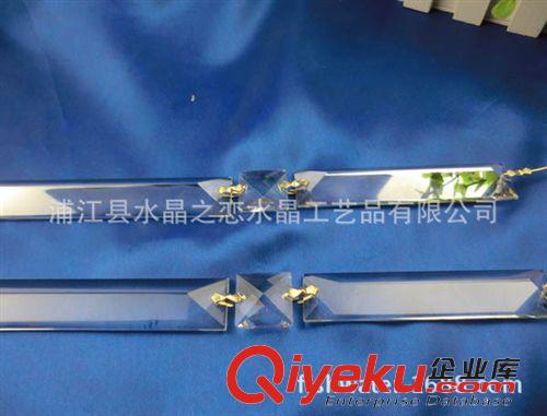 水晶燈飾配件 供應(yīng)水晶三角條加水晶四方珠組裝而成酒店裝飾鏈 KTV裝飾品原始圖片3