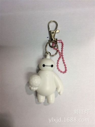 2015年4月份新产品 超能陆战队BIG HERO6Baymax机器人大白胖子拿足球挂件夜光