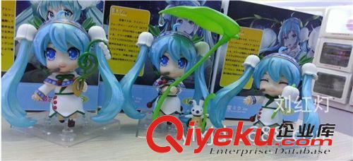 2015年2月份新产品 供应批发动漫 手办公仔 初音未来 Q板初音 3款荷叶初音盒装公仔