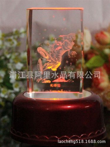 水晶內(nèi)雕 3D激光鐳射水晶工藝飾品廠家低價(jià)直銷原始圖片2